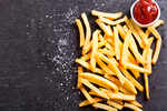 How to reheat fries at home?